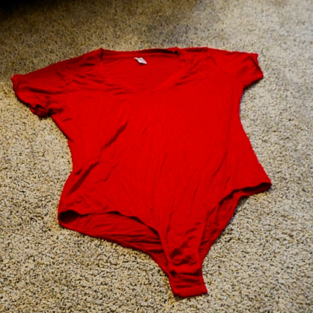Short sleeve red bodysuit